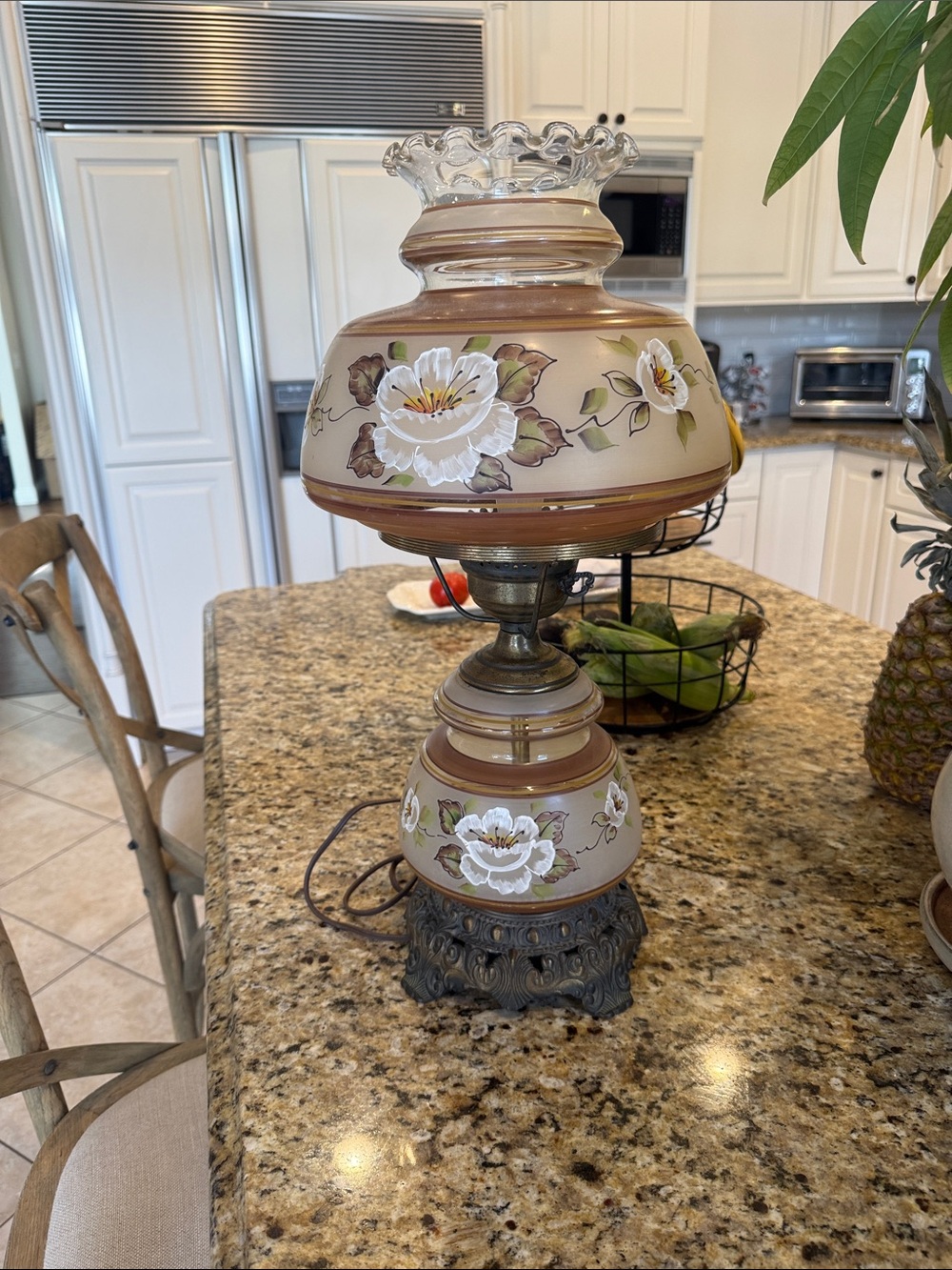 Hand-Painted Floral Glass Lantern Lamp - Beige and White